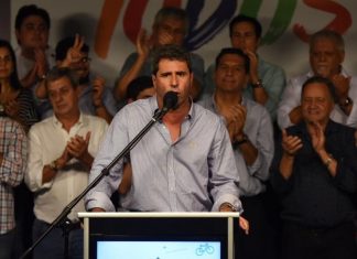 uñac